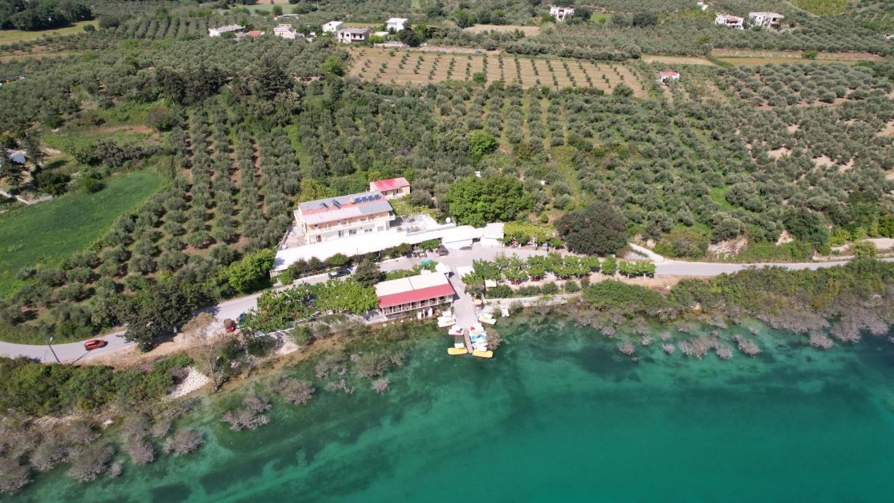 Korissia With Lake View Kournás Екстериор снимка